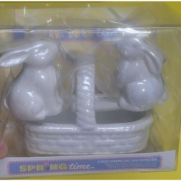 3 peice set Bunny Rabbit Salt & Pepper Shaker Set & Basket Tray EASTER White - Picture 7 of 7